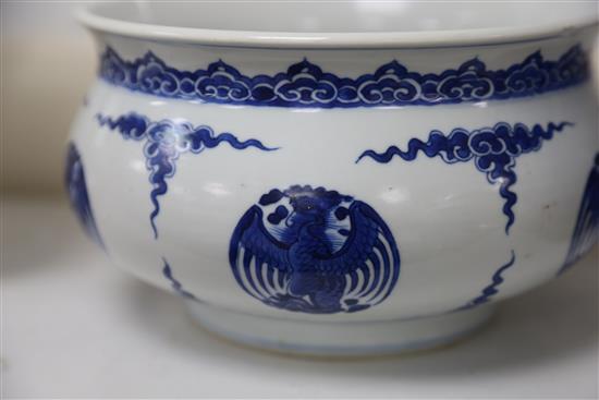 A Chinese blue and white censer, Kangxi period, D. 24.5cm